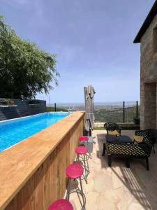 Kolam renang di atau dekat dengan Leylandi