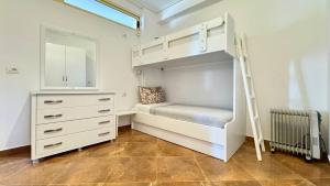 Letto o letti in una camera di Ionian Sea View Apartment
