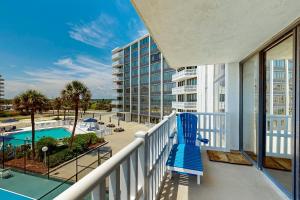 Πισίνα στο ή κοντά στο Right on the Shores, Apt 306 Condo in Flagler Beach with pool & tennis access