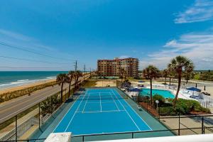 Πισίνα στο ή κοντά στο Right on the Shores, Apt 306 Condo in Flagler Beach with pool & tennis access
