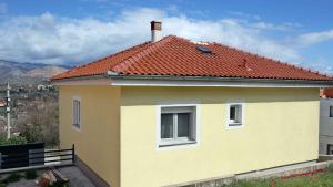 Fotografie z fotogalerie ubytování Apartment in Cavle 54436 v destinaci Čavle