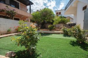 Zahrada ubytování Athina Villas