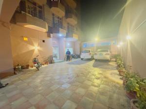 Fotografie z fotogalerie ubytování Hotel Grand Palace Multan v destinaci Dargai