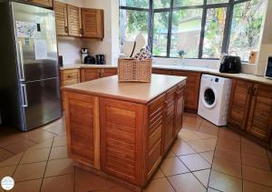 Køkken eller tekøkken på Villa G6 - Selborne Golf Estate + 32 billeder