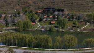 Billede fra billedgalleriet på Shtegu I Gjelber -Wood Rooms i Kukës