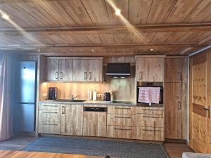 Cucina o angolo cottura di Apartment in Silbertal near Ski Lift