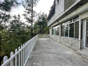 Balkón nebo terasa v ubytování Jungle Hut