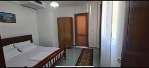 Letto o letti in una camera di Hotel Ardjan