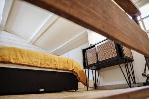 TV a/nebo společenská místnost v ubytování Le Mazet de cacharel