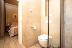 Ein Badezimmer in der Unterkunft VSG Resort - Apartments 200m from Beach, Pool, Sauna & Jacuzzi