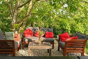 Posezení v ubytování Sip & Sleep - A Vineyard Microhome Experience