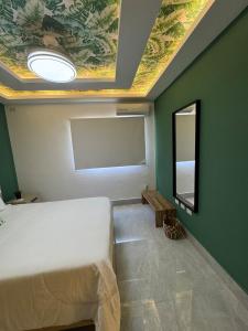 Postel nebo postele na pokoji v ubytování Luxury apartment in Cabrera
