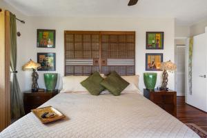 Letto o letti in una camera di 2 Mi to Hana Hwy Haiku Home with Ocean Views!