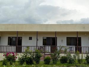 Rõdu või terrass majutusasutuses Bee House