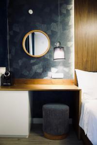 Hvar Riva Rooms客房内的一张或多张床位