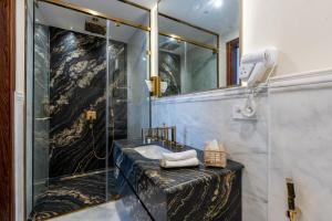 Koupelna v ubytování شقة فاخرة - Luxury apartment + 24 fotografií