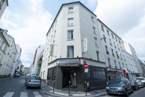 Gallery image of Hotel du Globe 18 in Paris