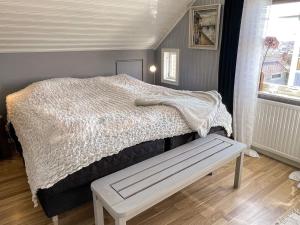 Postel nebo postele na pokoji v ubytování Family Villa with Hot Tub in Ronneby