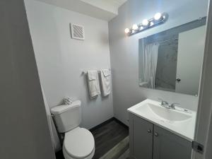 Koupelna v ubytování Motel 6 Chicago, IL - Halsted