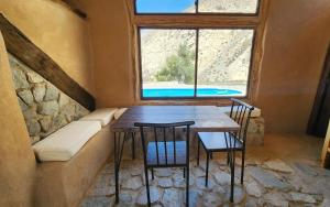 Bazén v ubytování Cabaña con piscina privada nebo v jeho okolí