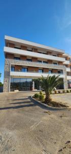 Budova, kde se aparthotel nachází