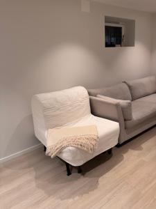Ruang duduk di Modern rental unit in Kristiansand