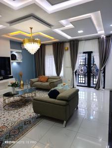 Χώρος καθιστικού στο Kozi home