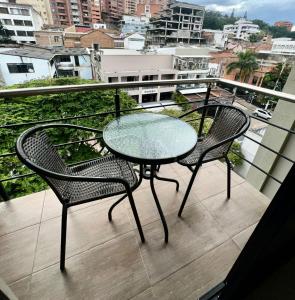 Rõdu või terrass majutusasutuses Hotel Granada Suites - AV 9