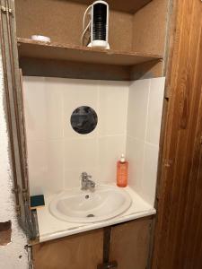 Bilik mandi di Venise chambre accès privé