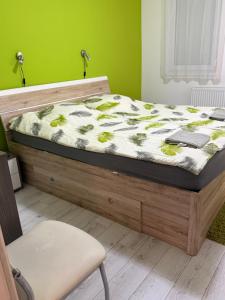 Posteľ alebo postele v izbe v ubytovaní ZEN Apartman Sunshine + 14 fotografií