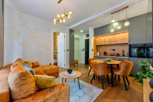 Köök või kööginurk majutusasutuses King lux Zlatibor