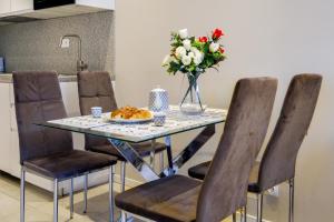 Imagen de la galería de Appartement Sea View, en Niza 18 fotos más