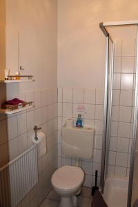Koupelna v ubytování Dithmarscher Haus