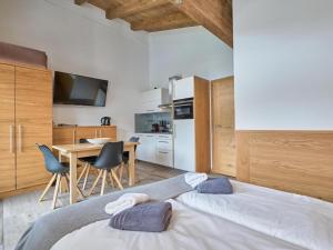 Kuchyň nebo kuchyňský kout v ubytování Bergbiberhaus L