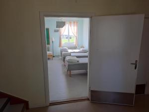 Letto o letti in una camera di Skolan