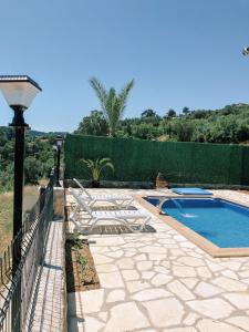 Der Swimmingpool an oder in der Nähe von Mountain View House with Pool Near Olympos Adrasan