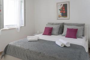 Voodi või voodid majutusasutuse Seaside family friendly house with a swimming pool Dingac - Borak, Peljesac - 24604 toas +18 fotot