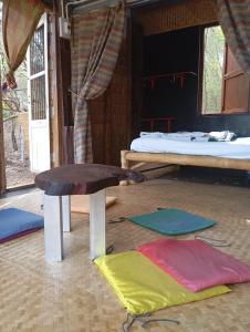 Giường trong phòng chung tại Stay in art hostel & guesthouse