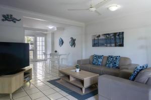 O zonă de relaxare la Coral Beach Noosa Resort