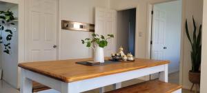 Foto da galeria de Elevated Family Sized Guest-house with Beautiful Views em Auckland