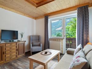 Imagen de la galería de Chalet Bramberg near Ski Slopes, cleaning included, en Dorf