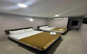 瓜埠Hotel D'Lima Inn Kuah Langkawi的相册照片