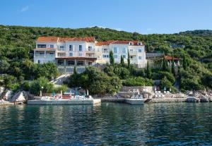 Photo de la galerie de l'établissement Hotel Bozica Dubrovnik Islands, à Suđurađ