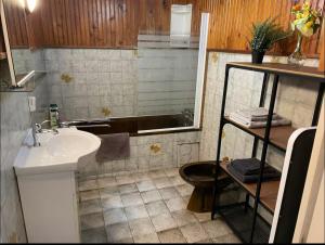 Koupelna v ubytování Maison de village atypique