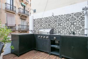 Eldhús eða eldhúskrókur á Penthouse with Rooftop apartment in the Barceloneta - Barcelona