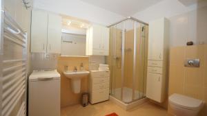 A bathroom at Vila Olympia - Apartmán Olympia 3