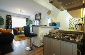 A kitchen or kitchenette at Vivians cozy corner