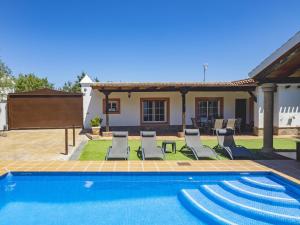 willa z basenem i domem w obiekcie Cubo's Casa La Dehesilla High Privacy and Pool w mieście Alhaurín el Grande