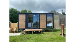 Zahrada ubytování Forest Farm Tiny House by Tiny Away