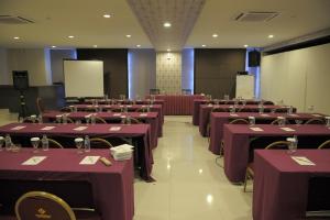 Ärikülastajate ala ja/või konverentsiruum majutusasutuses Lombok Plaza Hotel and Convention